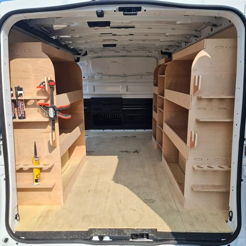 Vauxhall vivaro rear van - rear,